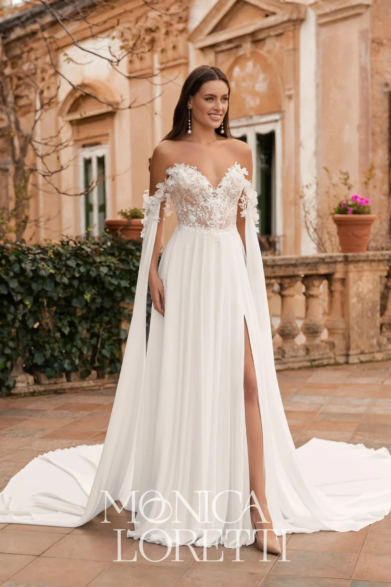 Monica Lorreti Designer Wedding Dresses & Gowns | Heartland Brides Monica Lorreti Designer Wedding Dresses & Gowns | Heartland Brides