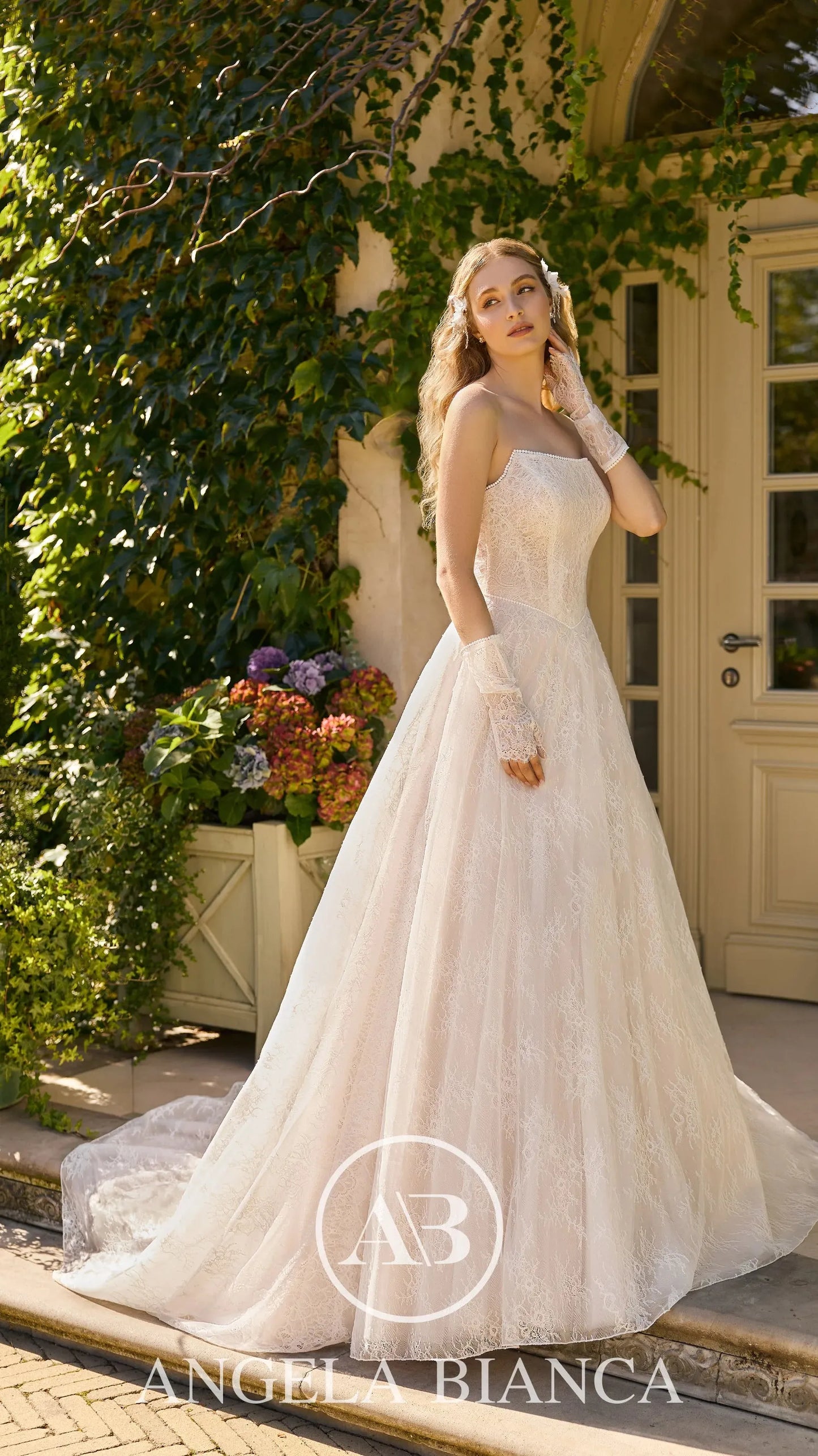 Angela Bianca 9362 lace gloves