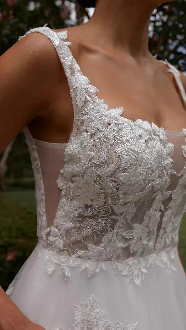 Tania Olsen TC 2411Thistle Wedding Dress Wagga, Riverina, Canberra 3