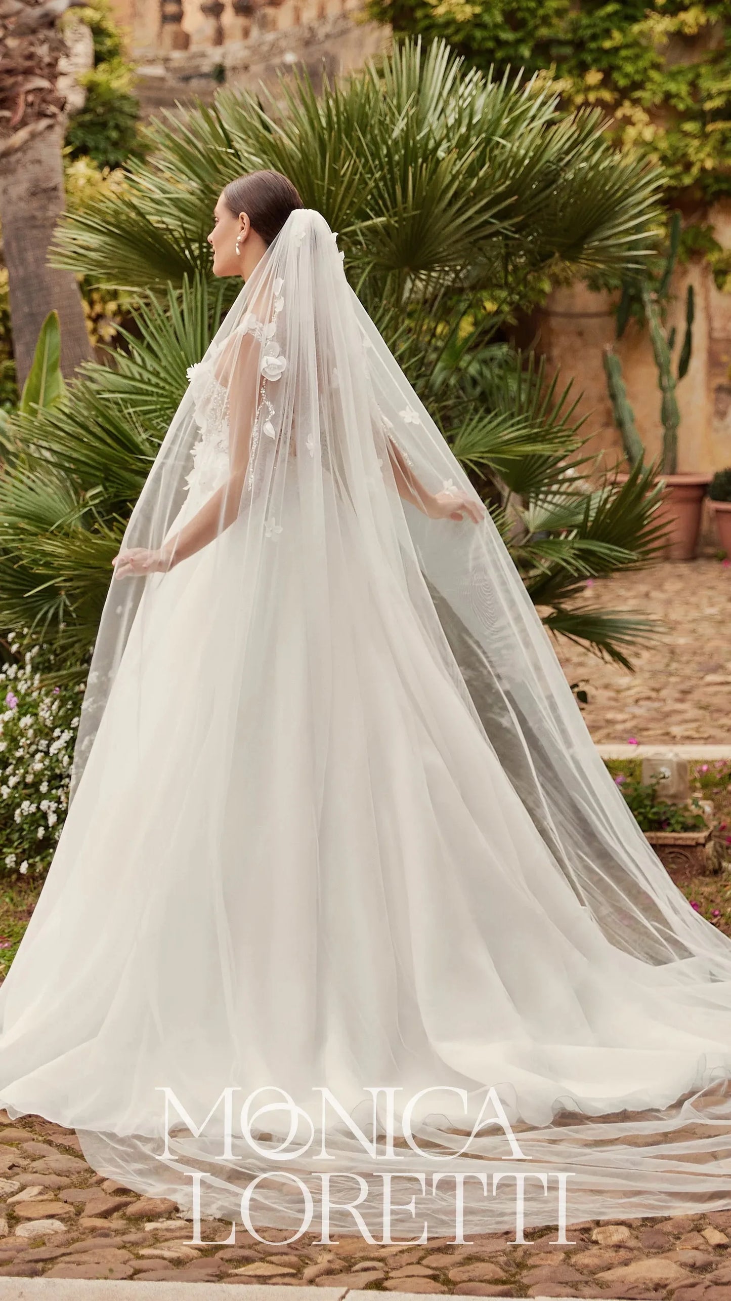 Monica Loretti V07 Veil