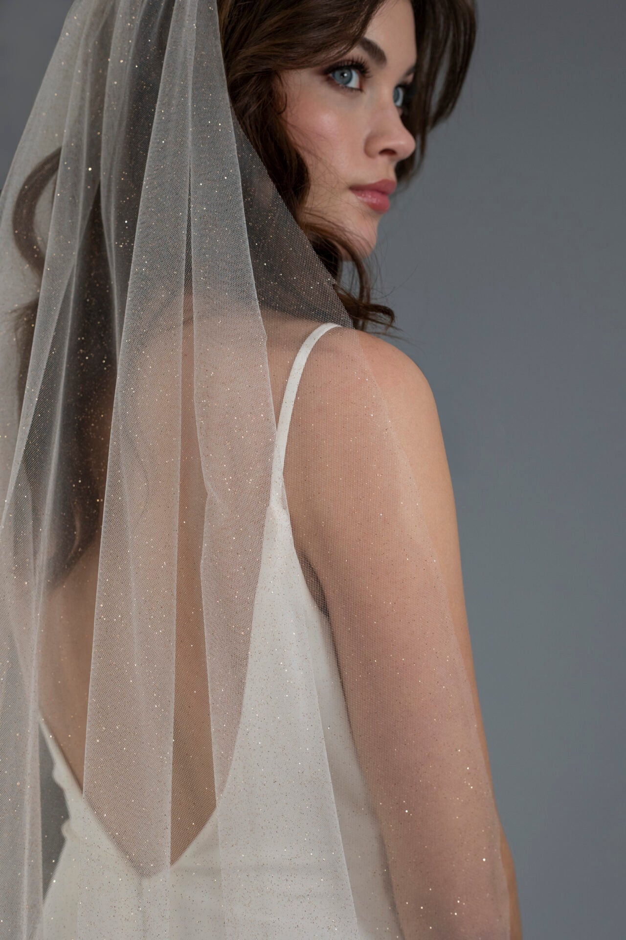 Grace and Goddess Veil AVL0108