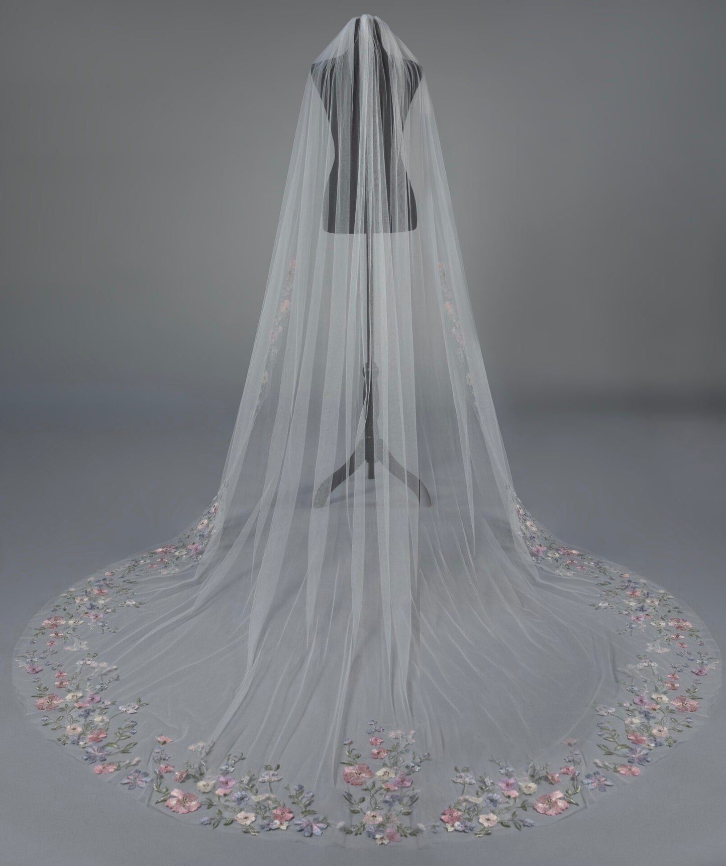 Grace and Goddess Veil AVL0192
