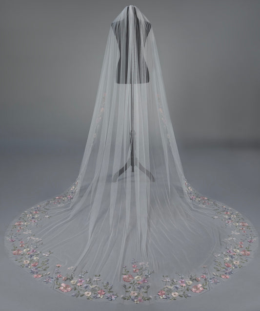 Grace and Goddess Veil AVL0192
