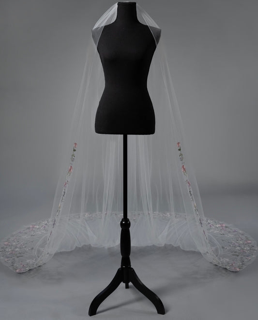 Grace and Goddess Veil AVL0192
